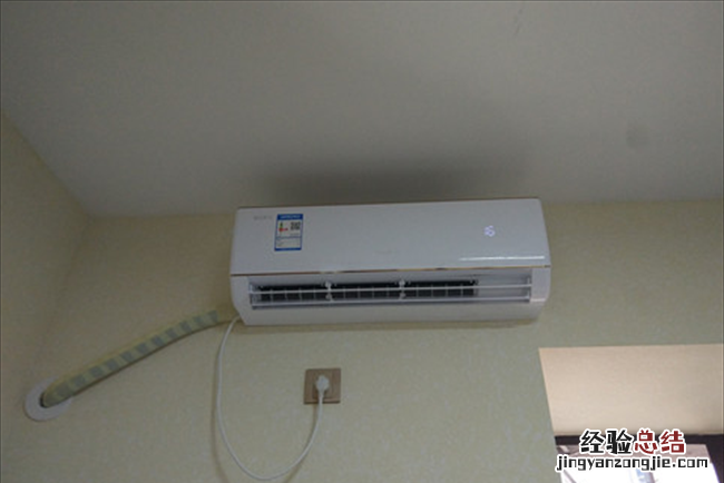 空调酸臭味是不是漏氟了,空调散发酸臭味是漏氟了吗对人有害吗