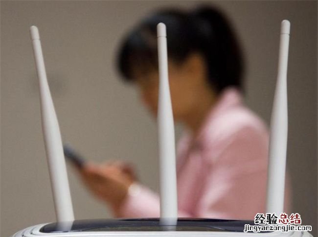路由器旁不能放两样东西,路由器旁边放个电视有什么影响吗