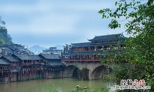 守护解放西是演的吗,守护解放西指的是哪个城市