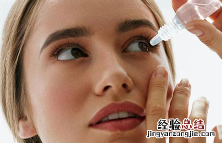 自己滴眼药水的小窍门,怎么滴眼药水正确方法图片