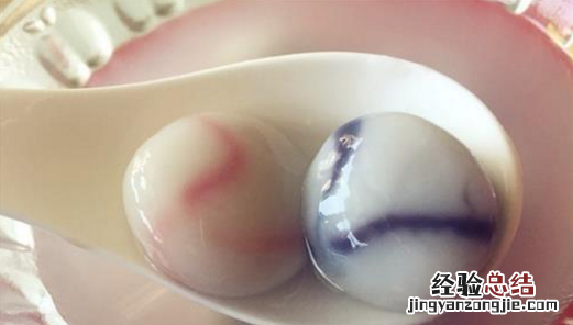 元宵和汤圆有什么区别,汤圆和元宵有什么区别