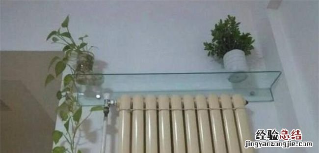 开暖气要在暖气上放碗水,屋里有暖气放盆水有用吗