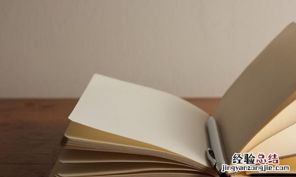 坐长途飞机怎样去解闷,坐飞机如何打发无聊时间呢