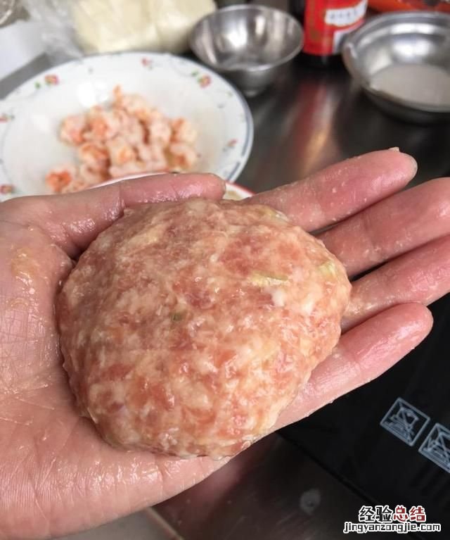 四喜丸子怎么做,四喜丸子怎么做不会裂开