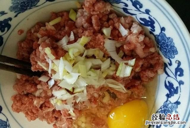 四喜丸子怎么做,四喜丸子怎么做不会裂开