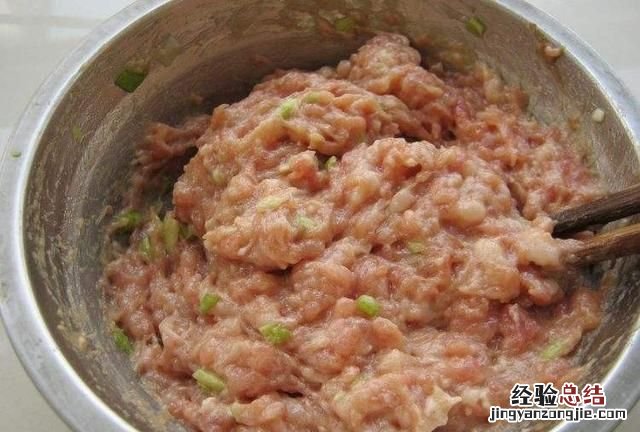 四喜丸子怎么做,四喜丸子怎么做不会裂开
