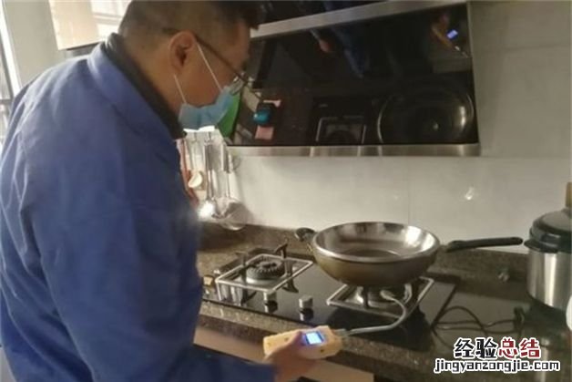 家用燃气灶通常使用年限几年，燃气器具勤检查 使用8年需更换