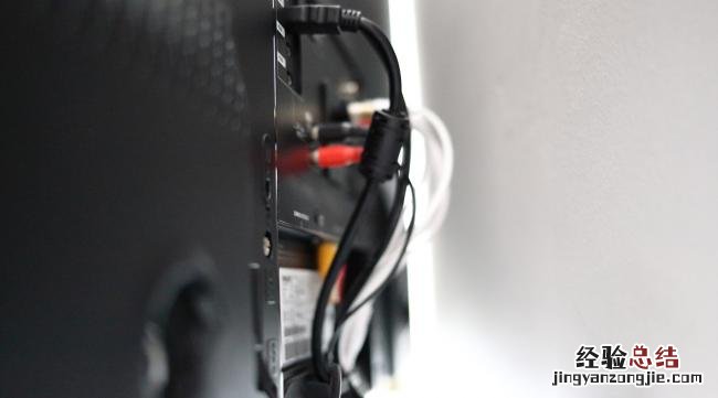 电视机怎么接耳机呢图片