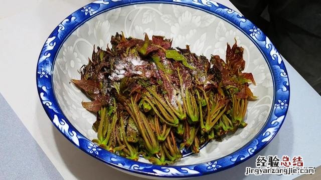 香椿不焯水可以直接腌制吗 香椿芽怎么做好吃又简单