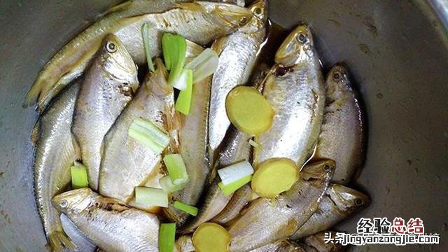 咸鱼好吃的最简单方法 晒干的咸鱼怎么做好吃