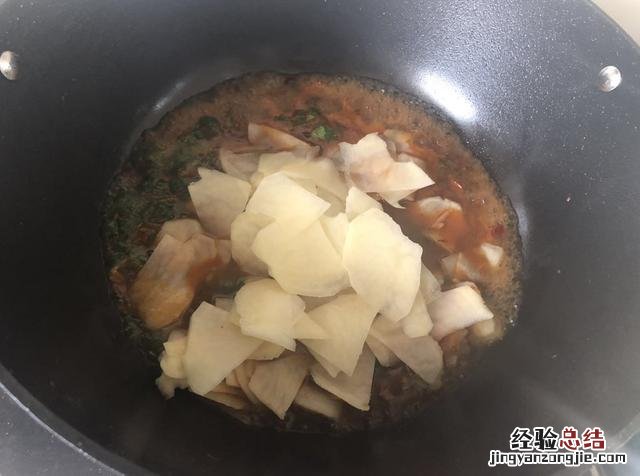 在家怎么做麻辣烫最简单的做法 怎么做麻辣烫好吃又简单