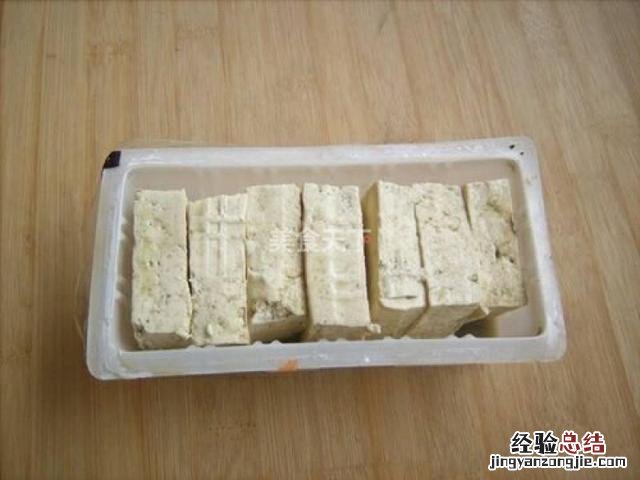 臭豆腐怎么做好吃的最简单方法 臭豆腐怎么制作方法