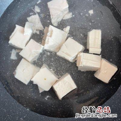 鲫鱼豆腐汤我来教你怎么做 鲫鱼豆腐汤怎么做好吃又白