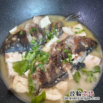 鲫鱼豆腐汤我来教你怎么做 鲫鱼豆腐汤怎么做好吃又白