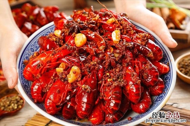 小龙虾吃之前怎么清洗最干净 怎样清洗小龙虾又快又干净