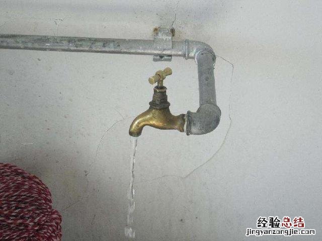 北方冬季怎么防水龙头冻住 水龙头被冻什么办法快速解决