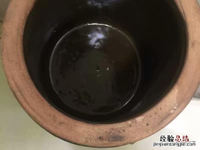 出油咸鸭蛋的正确腌制方法 鸭蛋怎么腌制出油好吃不咸的配方