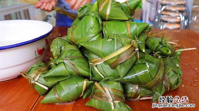 端午节快到了怎样才能包好粽子 学包粽子视频教程慢动作