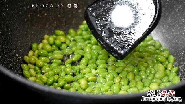 毛豆怎么炒不会变黄又好吃呢 毛豆怎么做好吃又简单