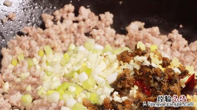 焯水干煸豆角不辣 豆角怎么做好吃干煸豆角
