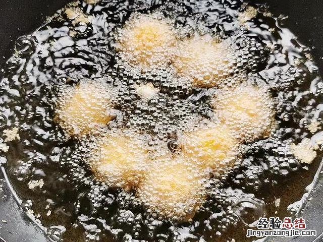 酥脆软糯又好看 炸元宵怎么炸不崩