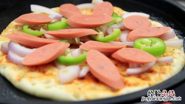 不用烤箱做披萨的方法和步骤 怎么做披萨好吃又简单的做法