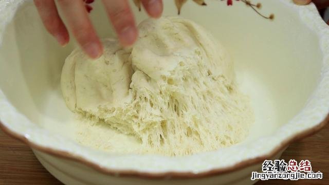 不用烤箱做披萨的方法和步骤 怎么做披萨好吃又简单的做法
