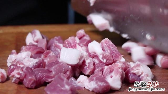 炸酱面最正宗酱的做法 杂酱面的杂酱怎么做好吃
