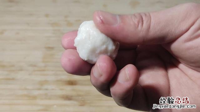 做鱼丸怎么去刺的方法图解 鱼丸怎么做好吃又简单