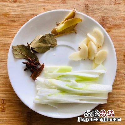 炸酱面老北京做法教程 炸酱面怎么做好吃