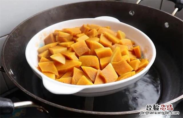 糯南瓜饼的简单做法 南瓜饼怎么做好吃又简单