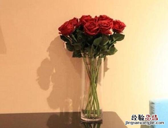 这些诀窍都告诉你 玫瑰花怎么保存时间长
