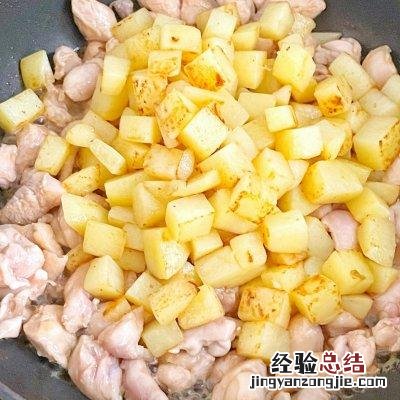 鸡腿土豆焖饭简单做法 鸡腿饭怎么做好吃又简单窍门