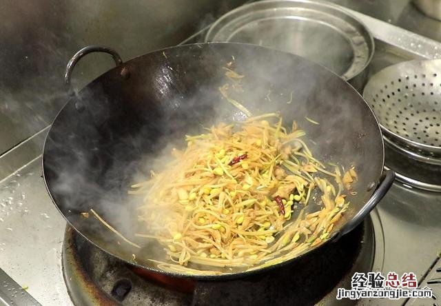 厨师长分享正确做法 豆芽怎么炒好吃又简单