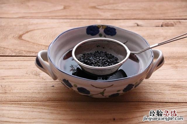 吃黑芝麻好处多教你懒人做法 黑芝麻怎么吃吸收效果好