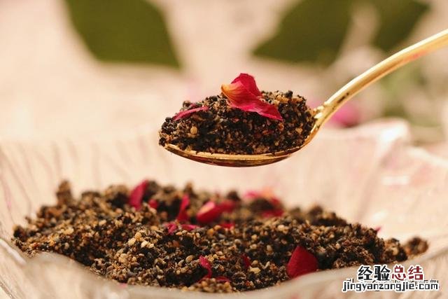 吃黑芝麻好处多教你懒人做法 黑芝麻怎么吃吸收效果好