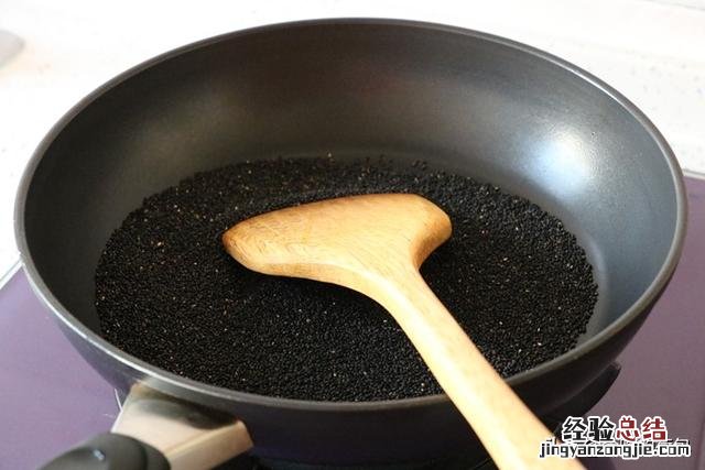 吃黑芝麻好处多教你懒人做法 黑芝麻怎么吃吸收效果好