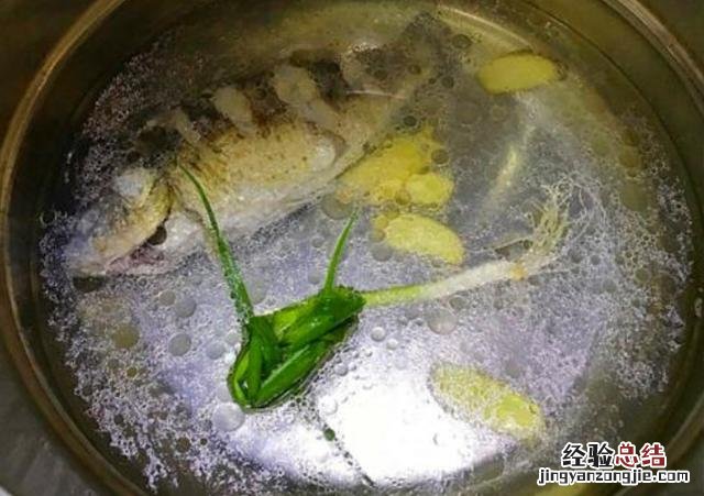 家常清炖鱼最正确的方法 清炖鱼怎么做好吃又简单