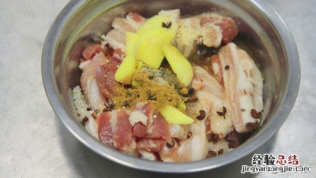 这样炸酥肉好吃又简单 炸酥肉怎么做酥脆好吃