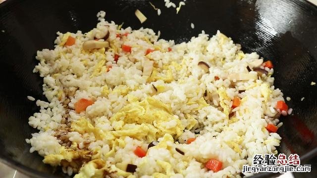 蛋炒饭最简单又好吃的办法 蛋炒饭怎么做最好吃又简单