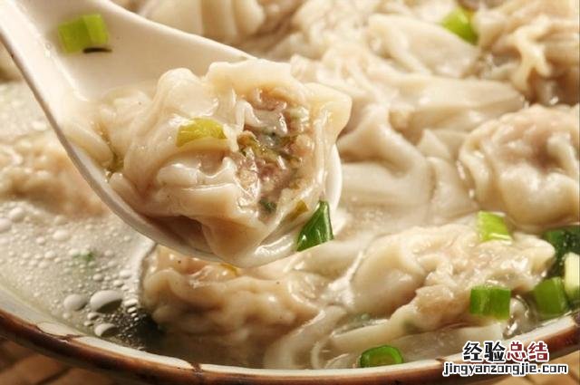 四种馄饨包法总有一款适合你 包小馄饨的手法教程