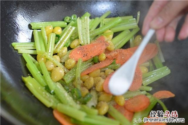 银杏果怎么吃才能去掉苦 生的银杏果怎么吃