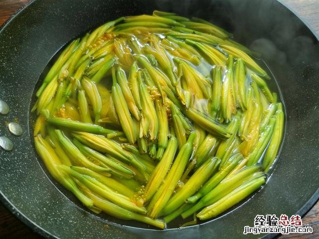 新鲜的黄花菜怎么吃有毒吗 黄花菜怎么做好吃简单家常的做法