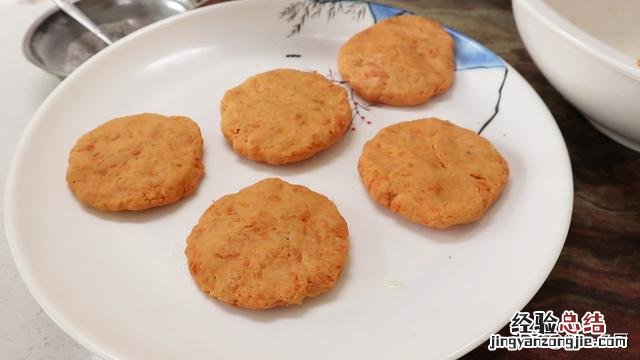 这才是红薯饼最好的做法 红薯饼怎么做好吃又简单