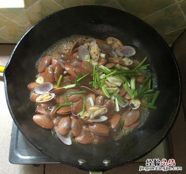这样洗花甲又吐沙又快又干净 买来花甲怎么洗才干净