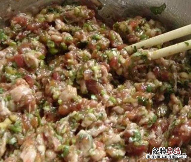 饺子馅怎么调最好吃四种方法 饺子馅怎么调好吃白菜猪肉