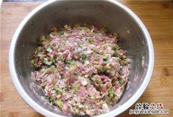 饺子馅怎么调最好吃四种方法 饺子馅怎么调好吃白菜猪肉