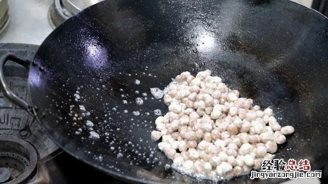 新鲜花生米最简单好吃的做法 花生米怎么炒好吃又脆