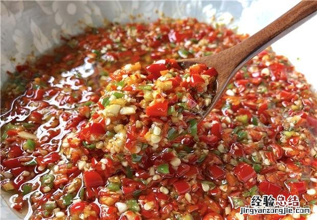 最新正宗辣椒酱的制作方法 干辣椒怎样做成辣椒酱