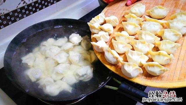 芹菜馅素饺子调馅大全 怎么做芹菜肉馅饺子